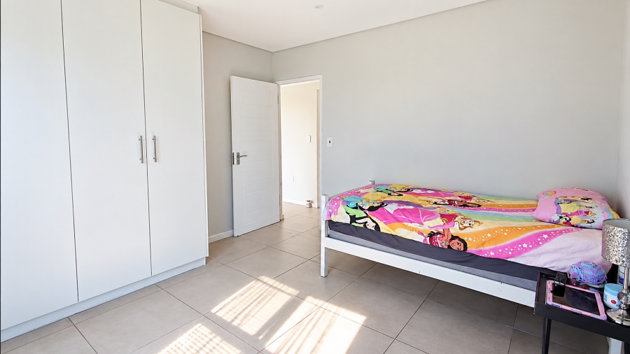 3 Bedroom Property for Sale in Peerless Park North Western Cape